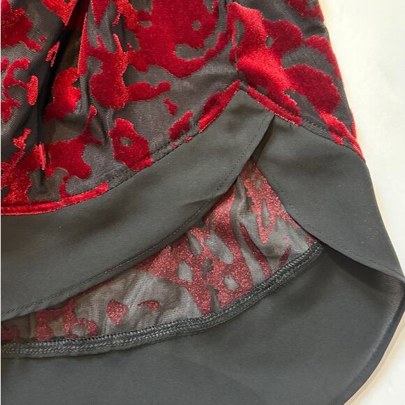 Simply Vera Vera Wang Velvet Burnout Long Sleeve Tunic Top Burgundy Black Size L - Picture 11 of 13